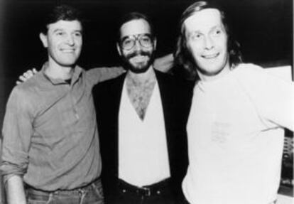 De izquierda a derecha: John McLaughlin Al Di Meola y Paco de Lucía.