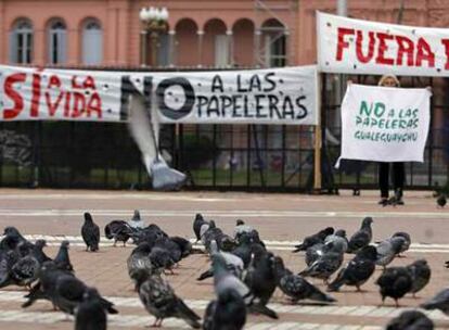 Protestas en Buenos Aires por la cuestión de las papeleras.