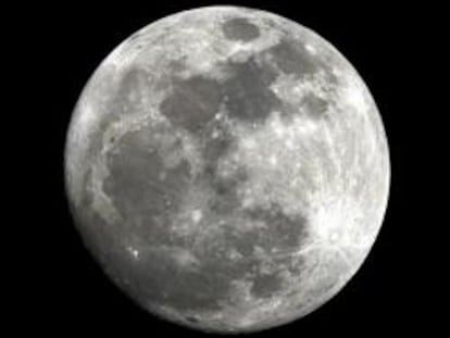La Luna brinda un impresionante espectáculo esta noche, ya que se observa mucho más grande y más brillante de lo habitual, pues se encuentra en su posición más cercana a La Tierra en 18 años