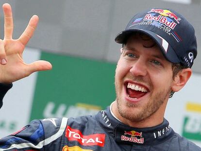 Vettel celebra el título, tercero de su carrera, en el circuito de Interlagos
