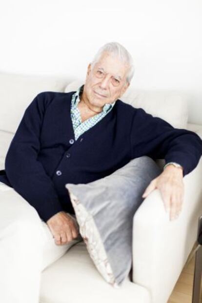 Mario Vargas Llosa, en su apartamento de Nueva York.