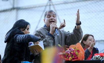 El expresidente ecuatoriano Rafael Correa, en un mitin político.