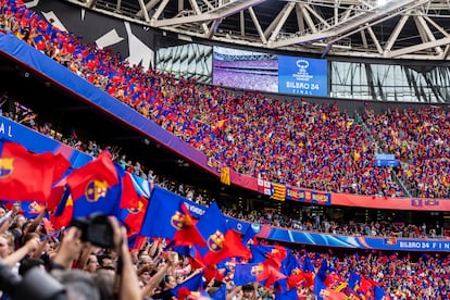 Ambiente en el estadio de San Mamés.