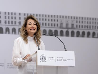 La ministra de Transportes, Raquel Sánchez, máxima responsable de la ley de vivienda, en un acto en el ministerio.