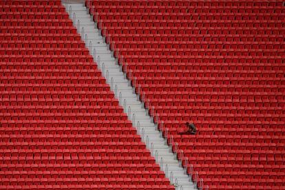 Estadio Mane Garrincha en Brasilia, Brasil. 8 de abril de 2014.