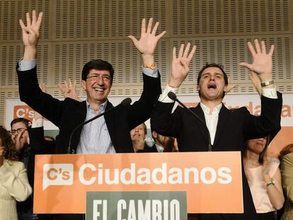 Juan Mar&iacute;n y Albert Rivera celebran los nueve diputados de Ciudadanos. 