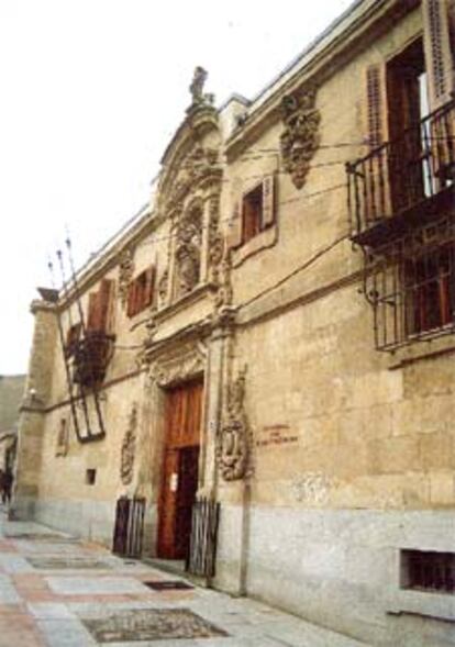 La fachada de la sede del Archivo de Salamanca.