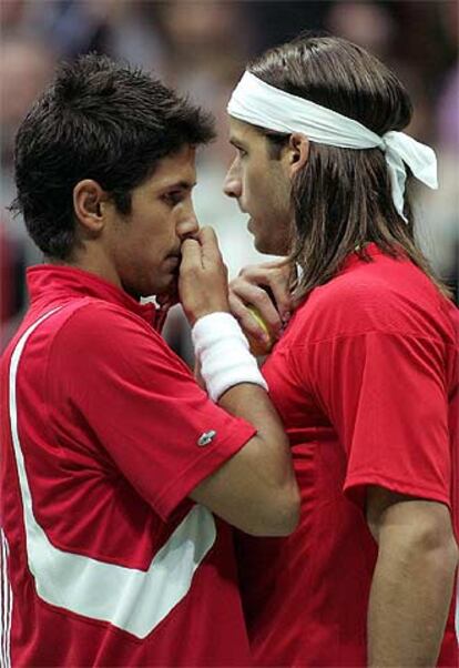 Fernando Verdasco y Feliciano López, en un momento del partido.