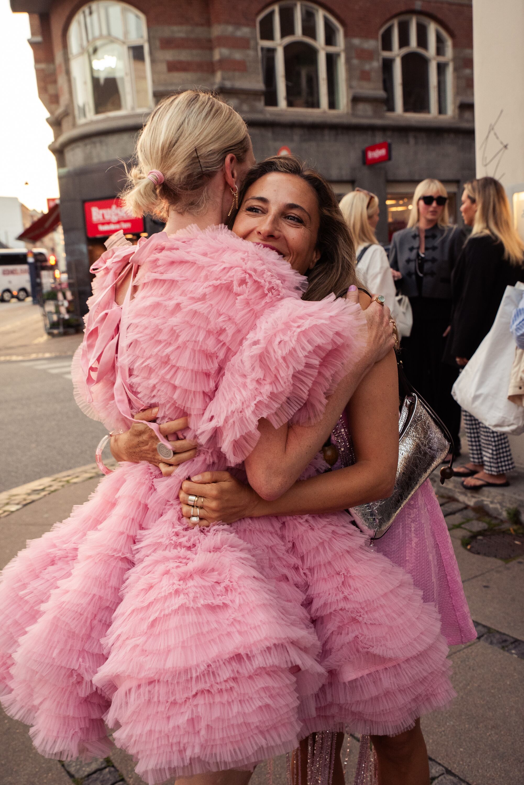 Celia Bernardo y la influencer danesa y la Pernille Rosenkilde en la cena de Celia B.