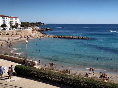 Zona de la costa frente a l&#039;Ametlla de Mar, Tarragona.