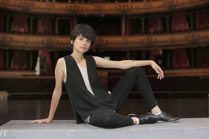 Marta Eguilior, directora de escena de ópera, en el Teatro Victoria Eugenia de San Sebastián.