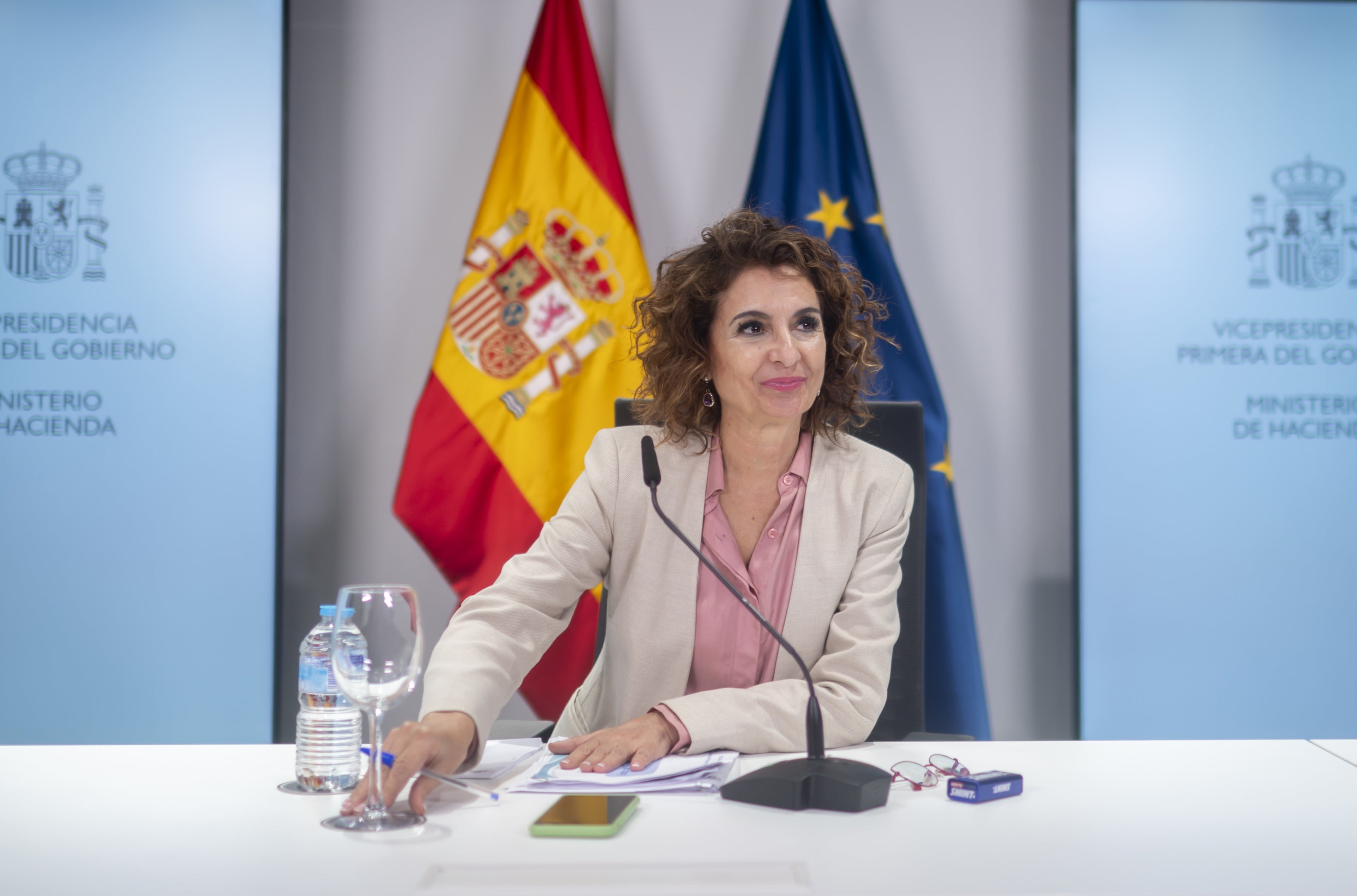 La vicepresidenta primera y ministra de Hacienda, María Jesús Montero, en una rueda de prensa el pasado mes de noviembre.
