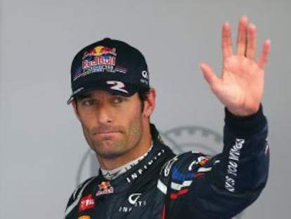 Webber saluda a los aficionados tras concluir la sesión de clasificación del Gran Premio de Corea en 2012