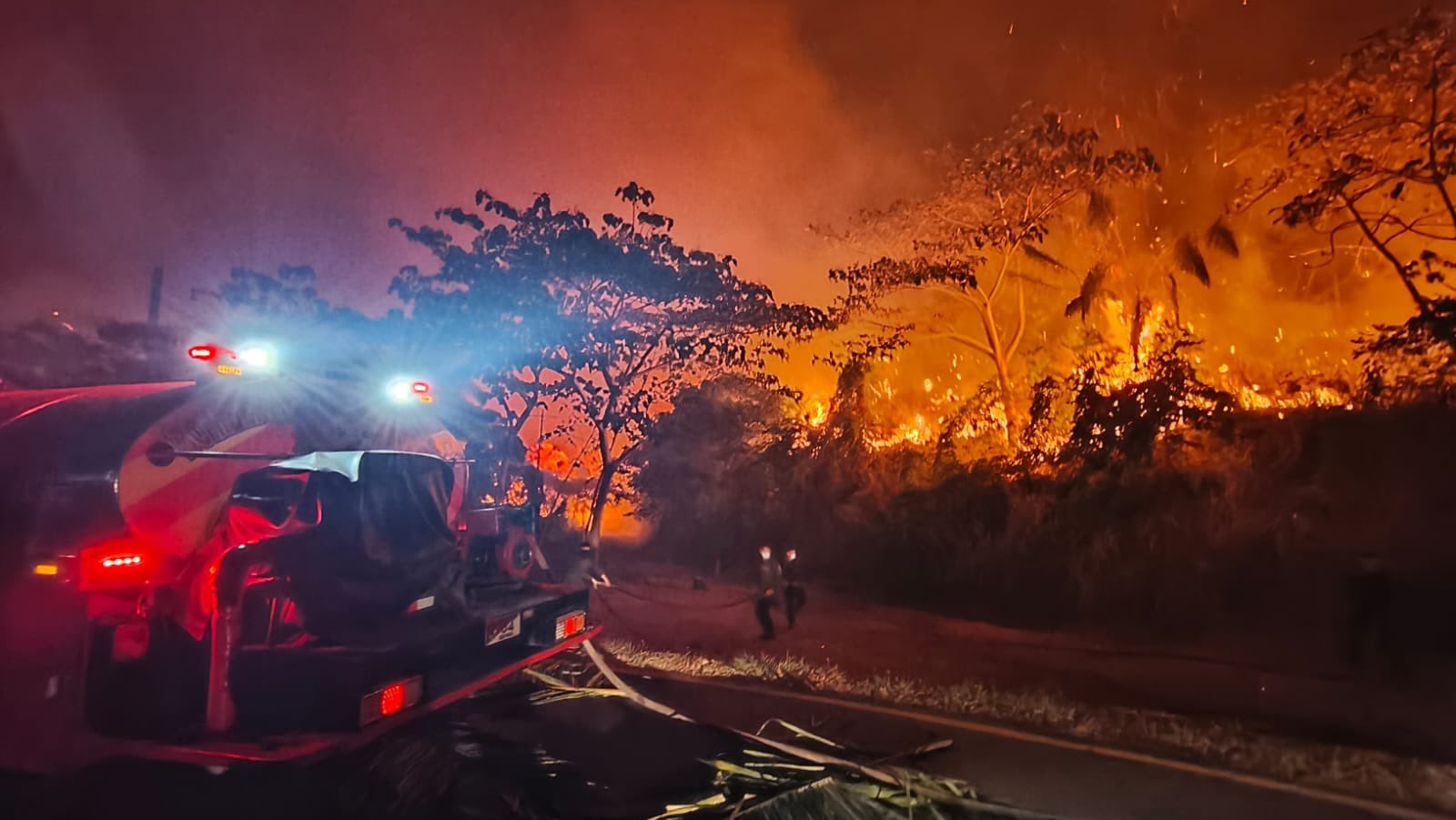 Las llamas vuelven a prenderse en Tolima: el departamento tiene 20 incendios activos