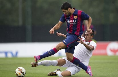 Luis Suárez, no amistoso do time B contra a Tailândia Sub 19.