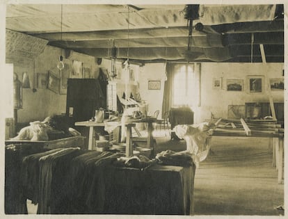 Taller textil de Mariano Fortuny en su residencia, el palacio Pesaro degli Orfei. 