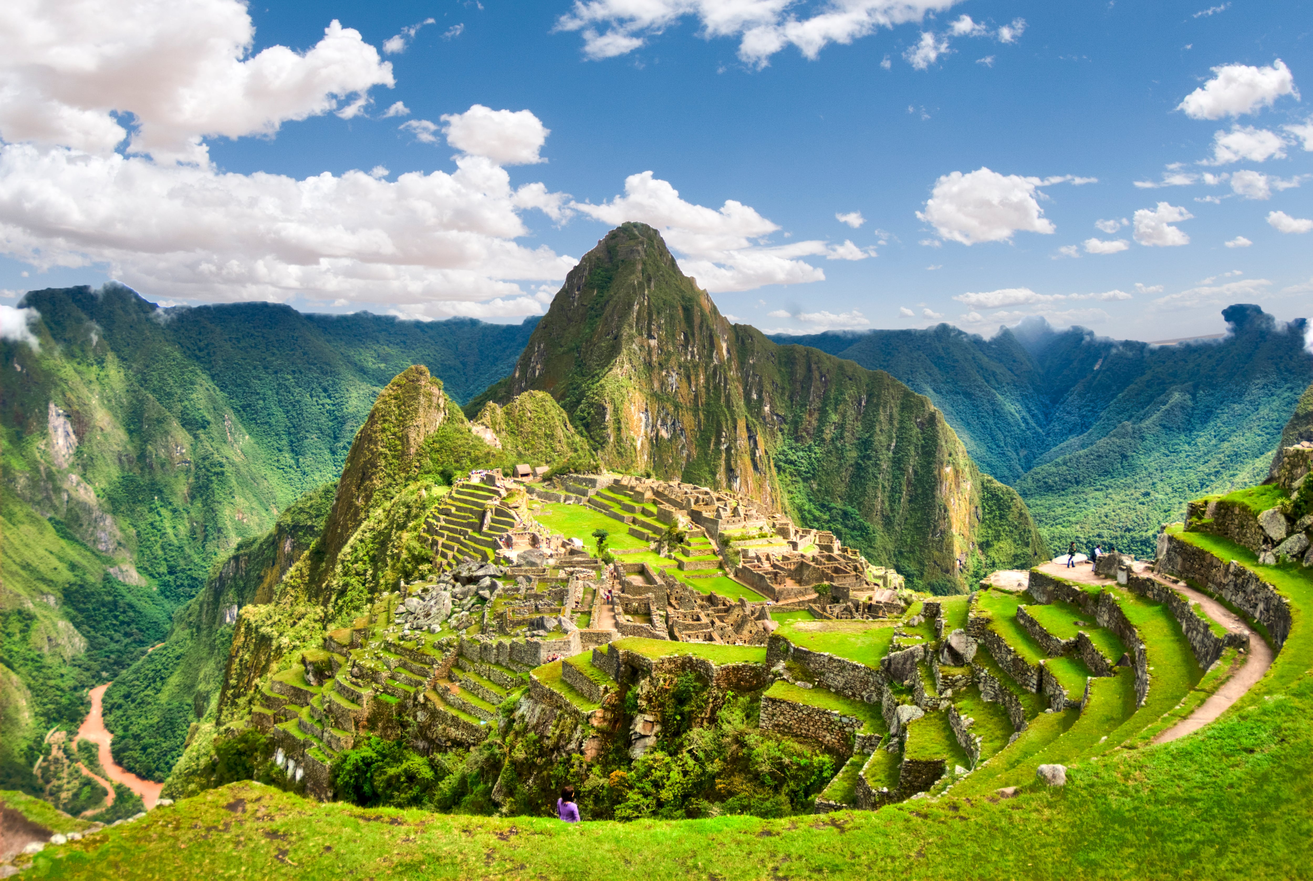 Machu Picchu y la amenaza de dejar de ser maravilla: el problema que heredará quien llegue a Palacio en Perú