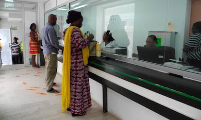 Oficina bancaria de Abiyán, Costa de Marfil. 