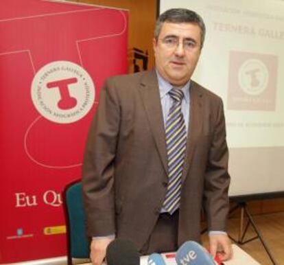 El presidente del Consejo Regulador Ternera Gallega, Jesús González, durante la presentación esta mañana en Santiago de Compostela del informe de actividad de la Indicación Geográfica Protegida en el 2013.