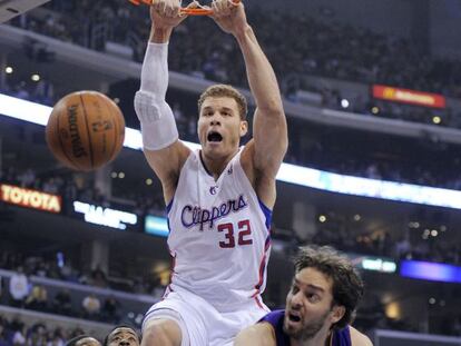 Griffin, en uno de los mates ante Gasol.