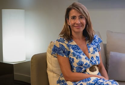 La presidenta de Paradores Nacionales y exministra, Raquel Sánchez, en el vestíbulo de las oficinas centrales de este organismo, el pasado 22 de mayo en Madrid.