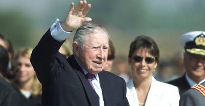 El dictador Augusto Pinochet en su regreso a Chile