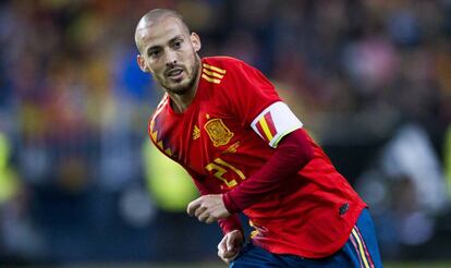 David Silva con el brazalete de capitán.
