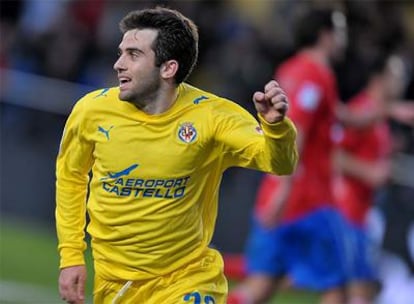 Rossi celebra uno de sus dos goles contra el Numancia.