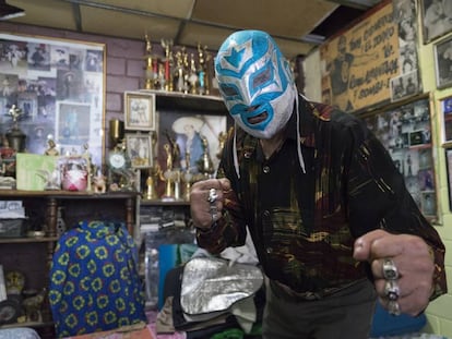 El exluchador Karma, en su casa en Ciudad de México.