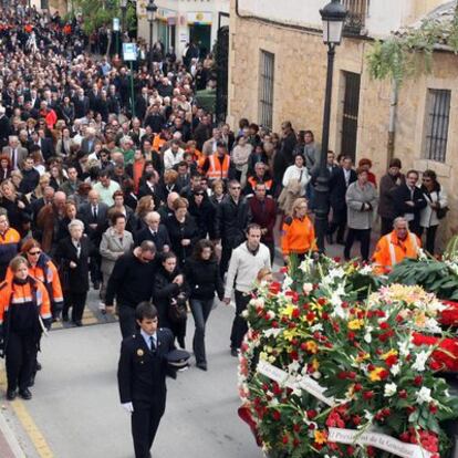 El pueblo de Polop se volcó en el entierro del alcalde Alejandro Ponsoda, asesinado hace dos años.
