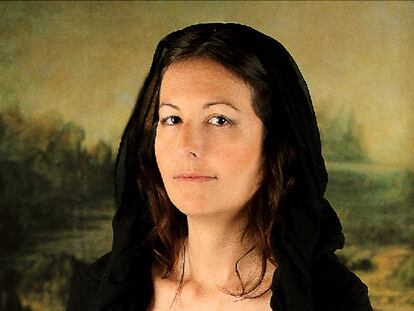 Homenaje a la patata en una reinterpretación de la obra<i> La Gioconda,</i><b> de Leonardo da Vinci.</b>