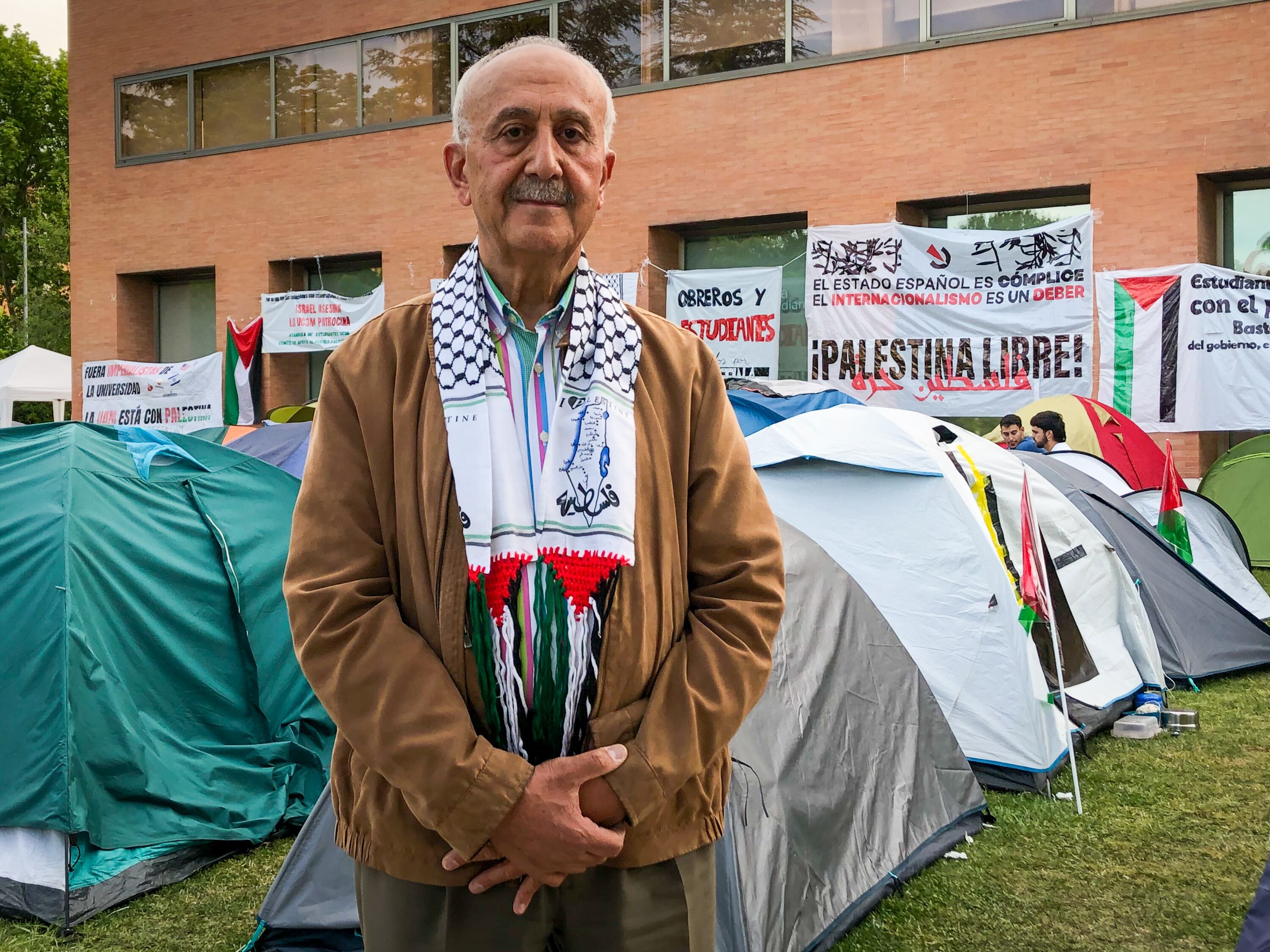 Taisir Jadalla, de 72 años, originario de Palestina. Es médico de atención primaria, graduado de la UCM.