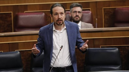 El vicepresidente segundo del Gobierno, Pablo Iglesias, responde a una pregunta durante la primera sesión de control al Gobierno en el Congreso de los Diputados tras el estado de alarma, en Madrid (España), a 24 de junio de 2020. El Congreso da esta semana un paso más hacia la vuelta a la normalidad y permite que algo más de la mitad de los diputados pueda ocupar sus escaños en el Salón de Plenos, manteniendo, eso sí, la distancia de seguridad entre personas y portando mascarillas para evitar contagios.  24 JUNIO 2020 SESIÓN DE CONTROL;PARLAMENTO;  Javi Martínez / Pool  24/06/2020