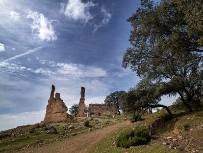 Restos del castillo de Castro Ferral, el principal vestigio de la batalla de las Navas de Tolosa que permanece en pie en la provincia de Jaén.