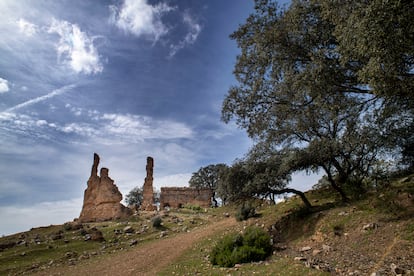 Restos del castillo de Castro Ferral, el principal vestigio de la batalla de las Navas de Tolosa que permanece en pie en la provincia de Jaén.