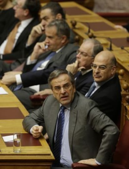 El primer ministro griego, Antonis Samaras, durante la segunda votación.