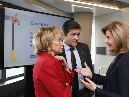 Mar&iacute;a Teresa Fern&aacute;ndez de la Vega, Javier Fern&aacute;ndez y F&aacute;tima B&aacute;&ntilde;ez