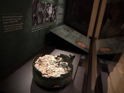 The restored cauldron with more than 8,000 coins at the National Archaeology Museum.