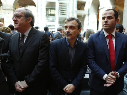 De izquierda a derecha, los portavoces en la Asamblea &Aacute;ngel Gabilondo (PSOE), Jos&eacute; Manuel L&oacute;pez (Podemos) y Ignacio Aguado (Ciudadanos).