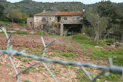 Masía de Can Gener en Sant Llorenç de la Muga (Girona) sede del <i>reformatorio</i> ilegal.