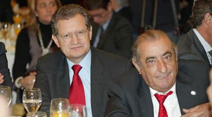 El presidente de AENA, Juan Lema, y su homólogo en Globalia, Juan José Hidalgo.