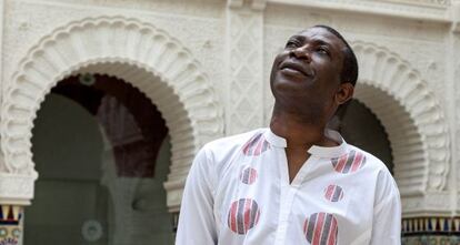 Youssou N&rsquo;Dour, retratado en Cartagena antes de su actuaci&oacute;n.