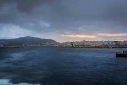 Llegada a Ceuta a bordo del Ceuta Jet de la compañía nórdica FRS, en torno a 35.000 barcos realizan cada año la travesía entre ambos lados del Estrecho.