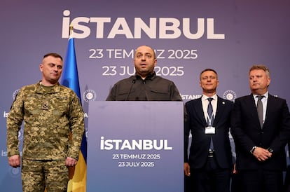 El jefe de la delegación de Ucrania, Rustem Umerov, en una rueda de prensa después de las negociaciones con Rusia en Estambul, este miércoles.