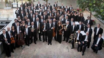 La Orquesta de Valencia con su director Yaron Traub.