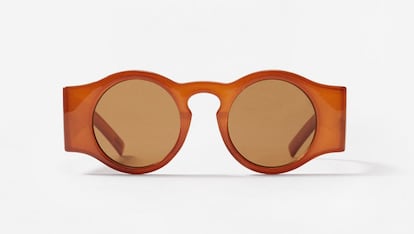 Gafas redondas

Las miradas más alternativas tienen una buena opción low-cost con estas gafas marrones de Mango (15,99 euros)