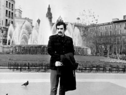 Plaza Cataluña, 1970. Un joven y aún no tan exitoso García Márquez en sus años barceloneses.