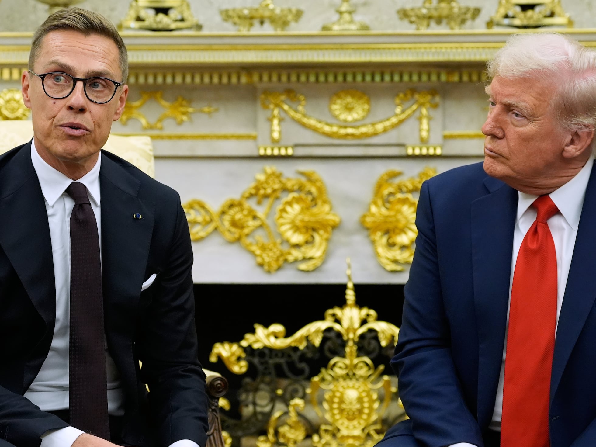 Trump sugiere expulsar a España de la OTAN