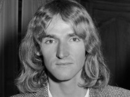 Patrick Edlinger, durante una entrega de premios de escalada en París, en 1984