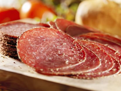 Salami: así se diferencia el hermano italiano del salchichón